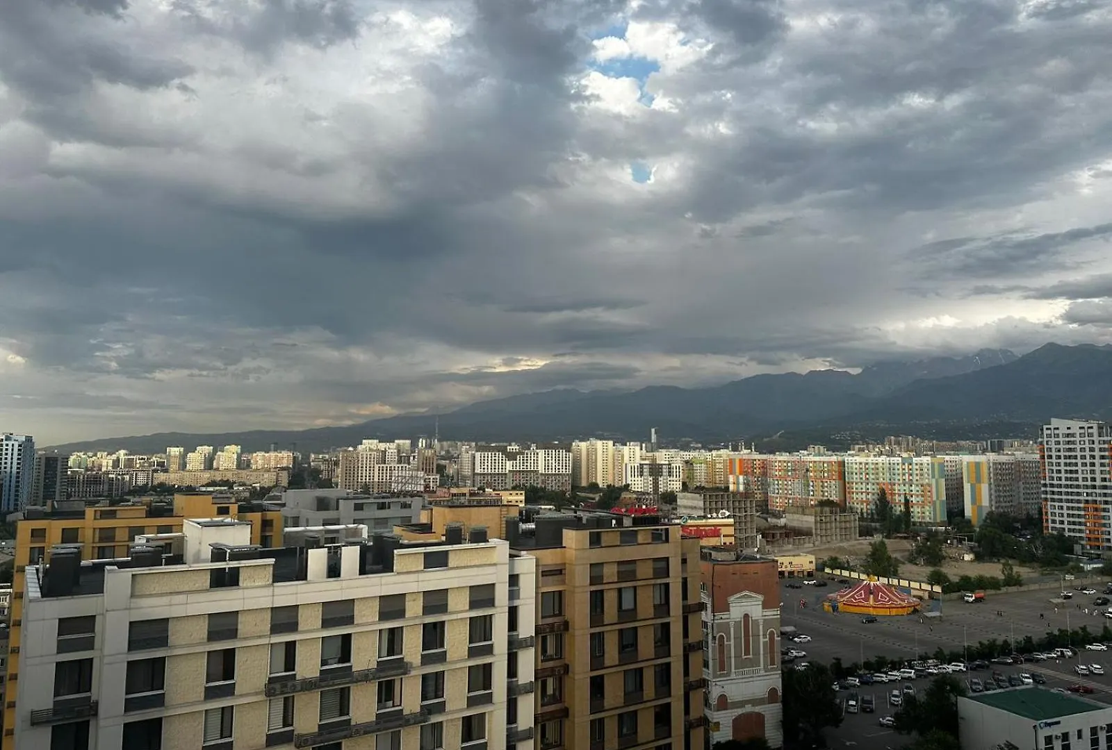 Yourhome - Jazz Apartments Almaty